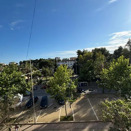 Holidays Apartment *